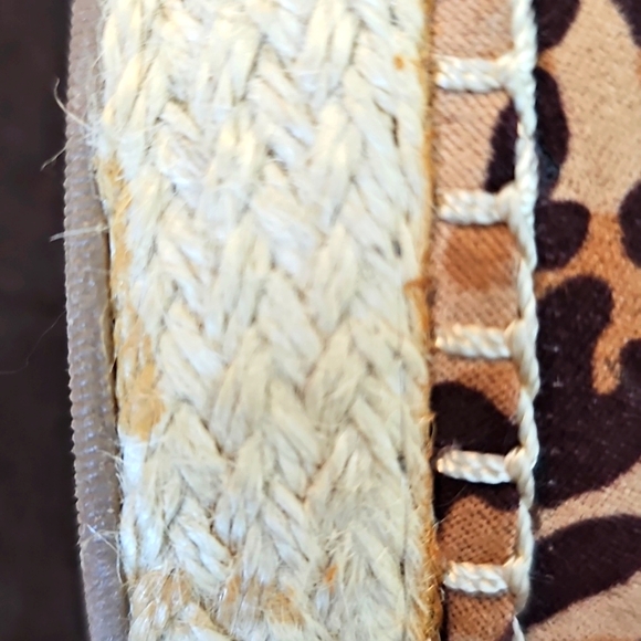 Flat Shoes - Picture 10 of 16